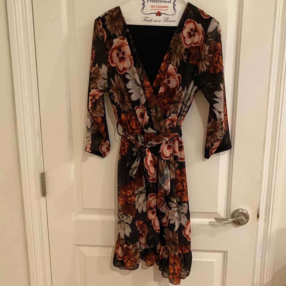 Floral Fall Ruffled Dress - Picture 2 of 3